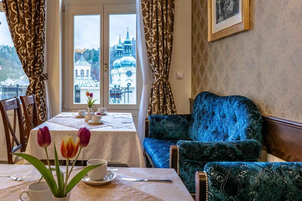 Spa Hotel Schlosspark Κάρλοβι Βάρι Εξωτερικό φωτογραφία