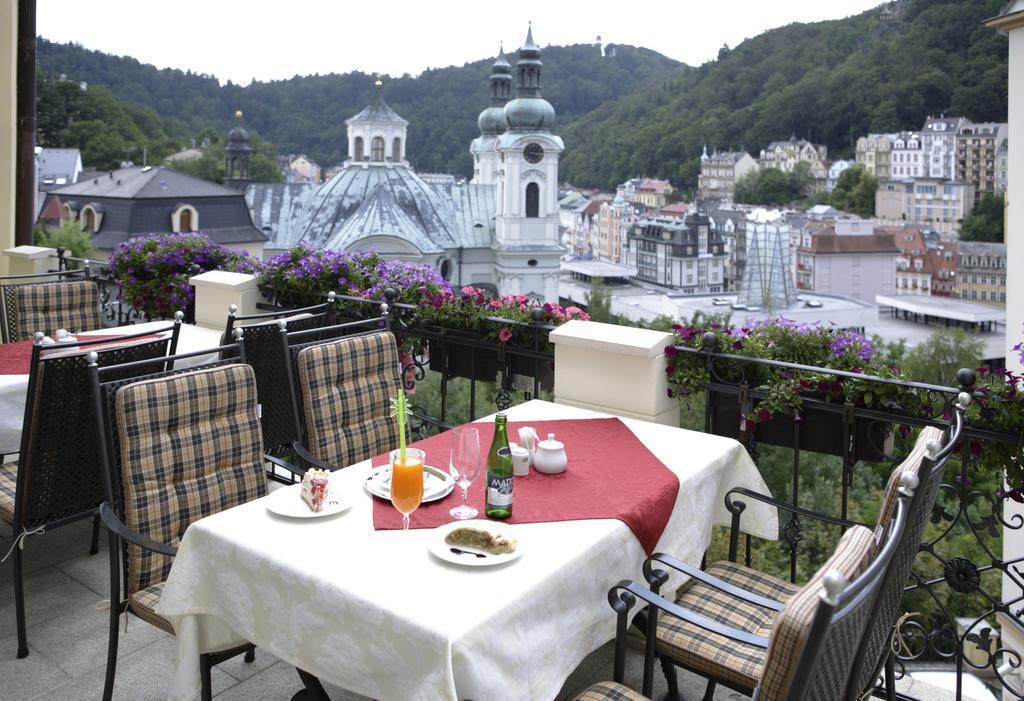 Spa Hotel Schlosspark Κάρλοβι Βάρι Εξωτερικό φωτογραφία
