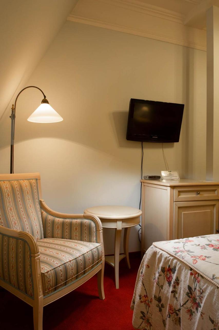 Spa Hotel Schlosspark Κάρλοβι Βάρι Εξωτερικό φωτογραφία